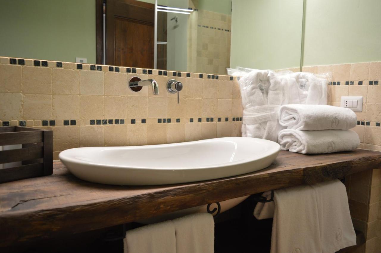 Opera Domini Asisium Bed and Breakfast Torchiagina Exteriör bild