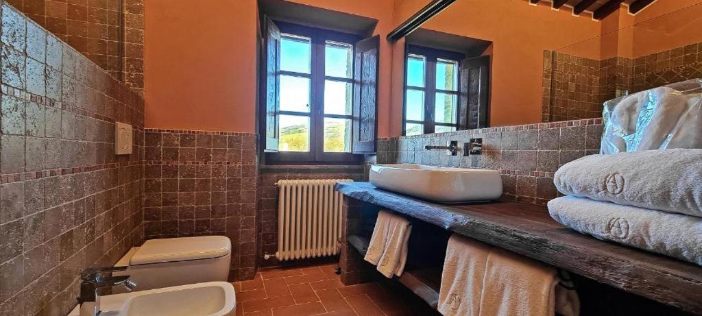 Opera Domini Asisium Bed and Breakfast Torchiagina Exteriör bild